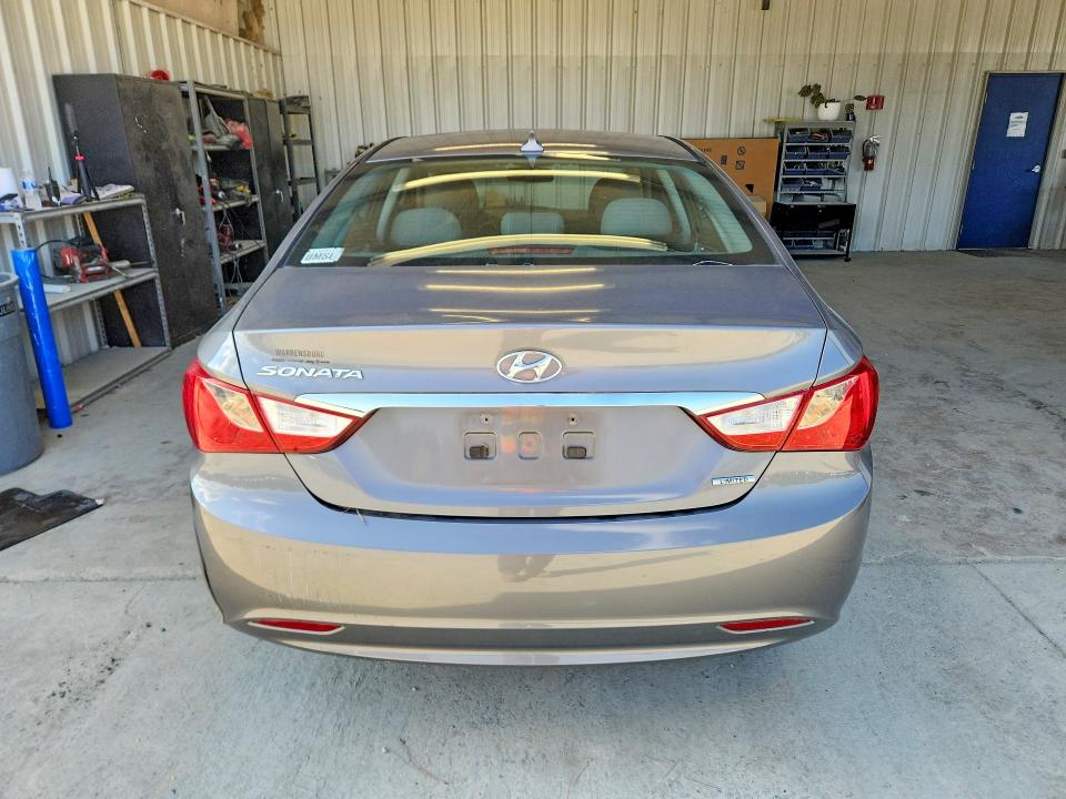 Photo 6 from auction – 2013 HYUNDAI SONATA with VIN 5NPEC4AC1DH785974