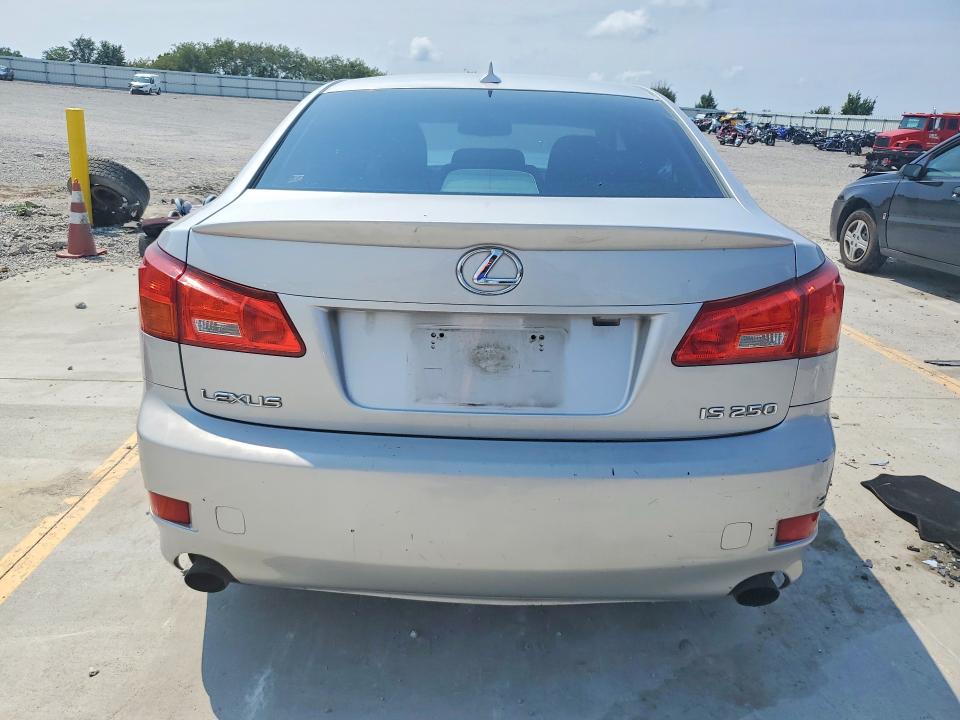 Photo 6 from auction – 2007 LEXUS IS 250 with VIN JTHBK262372048533