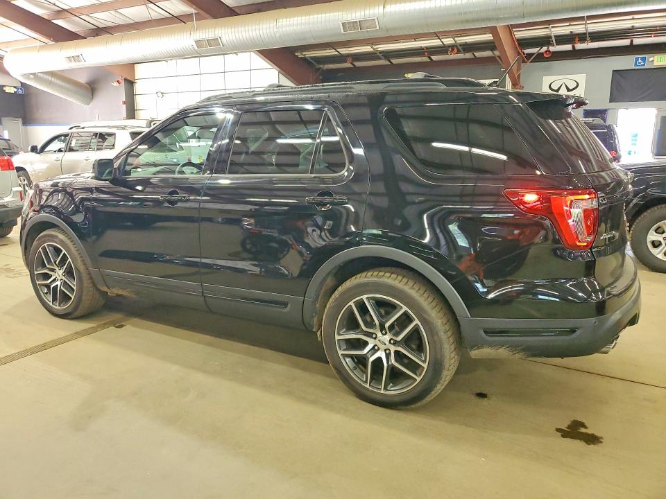 Photo 2 from auction – 2018 FORD EXPLORER with VIN 1FM5K8GT8JGC60553
