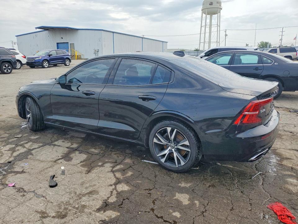Photo 2 from auction – 2022 VOLVO S60 with VIN 7JRL12TM8NG157960