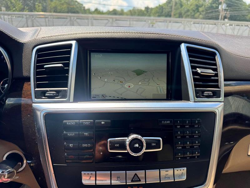 Photo 11 from auction – 2014 MERCEDES-BENZ GL with VIN 4JGDF7CE0EA302336
