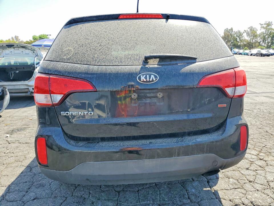 Photo 6 from auction – 2014 KIA SORENTO with VIN 5XYKT3A68EG496252