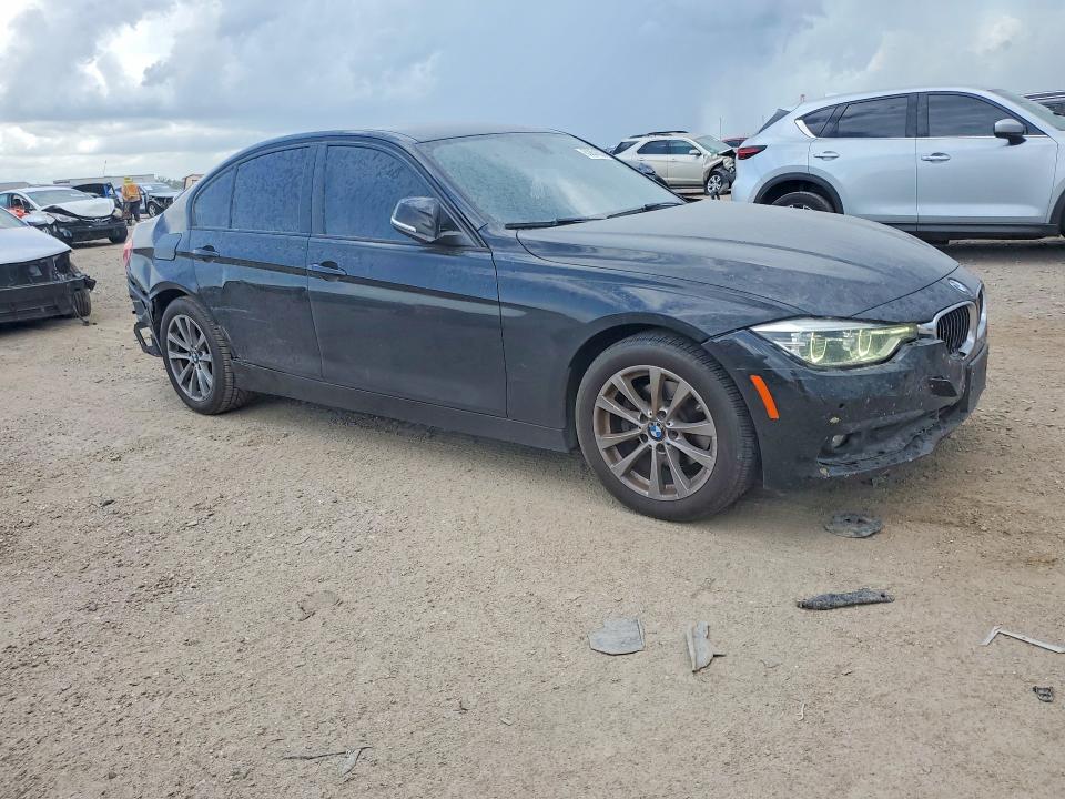 Photo 4 from auction – 2018 BMW 320 with VIN WBA8A9C53JK622963