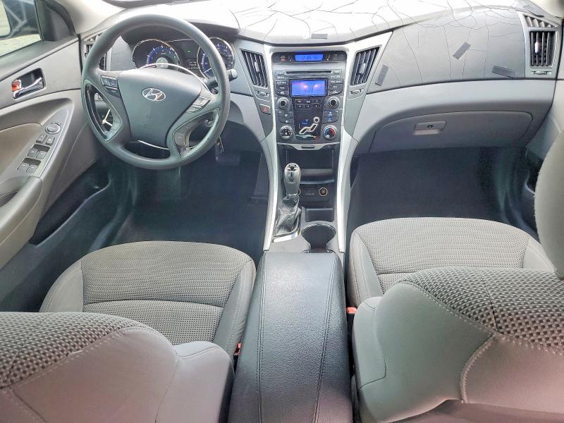 Photo 8 from auction – 2013 HYUNDAI SONATA with VIN 5NPEB4AC5DH659359