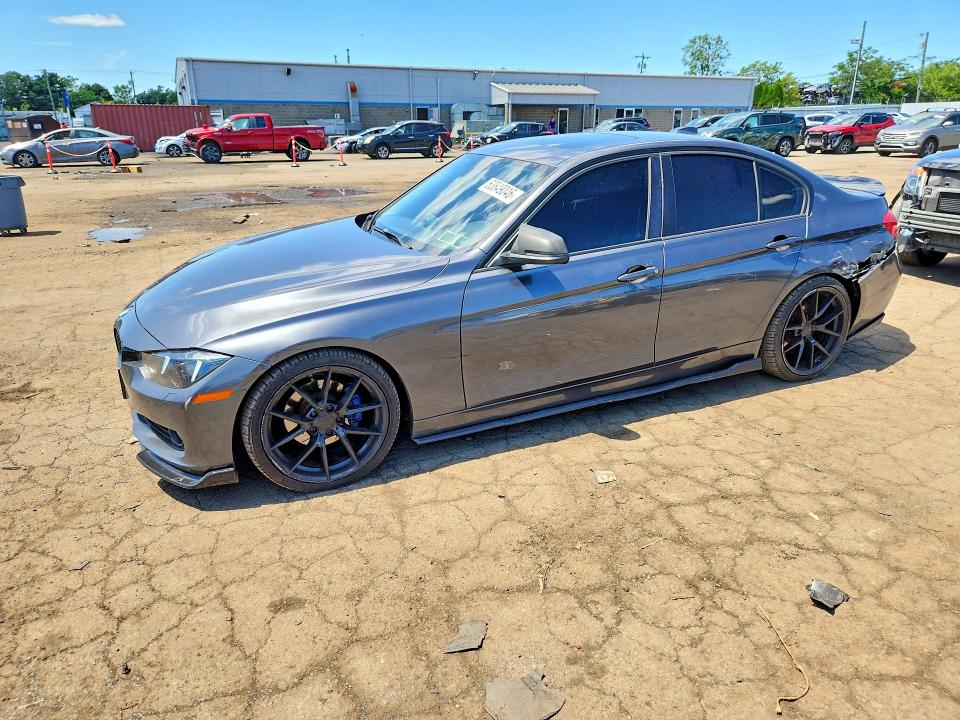BMW 328 2013 with VIN WBA3B3C59DJ811339 - Photo from auction