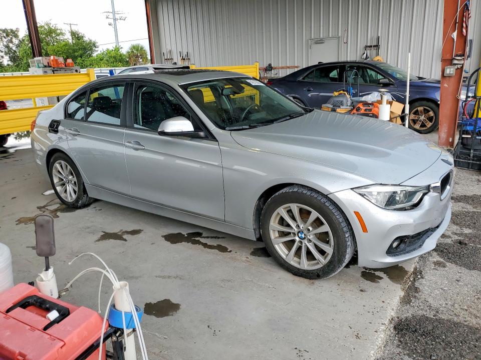 Photo 4 from auction – 2018 BMW 320 with VIN WBA8A9C56JK622861