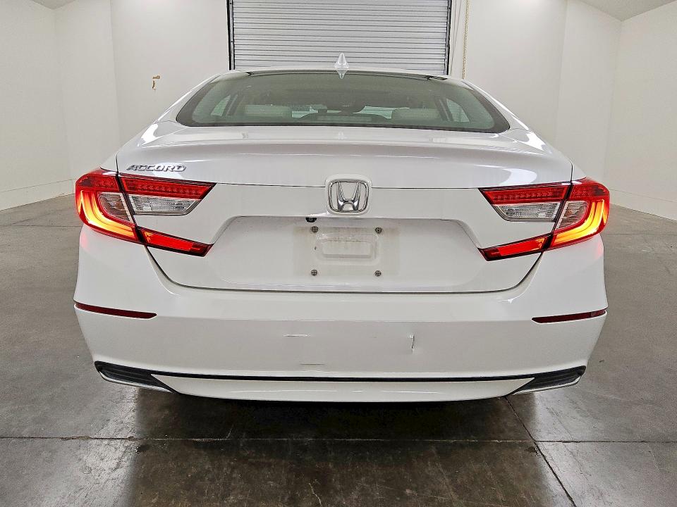 Photo 6 from auction – 2018 HONDA ACCORD with VIN 1HGCV1F55JA012147