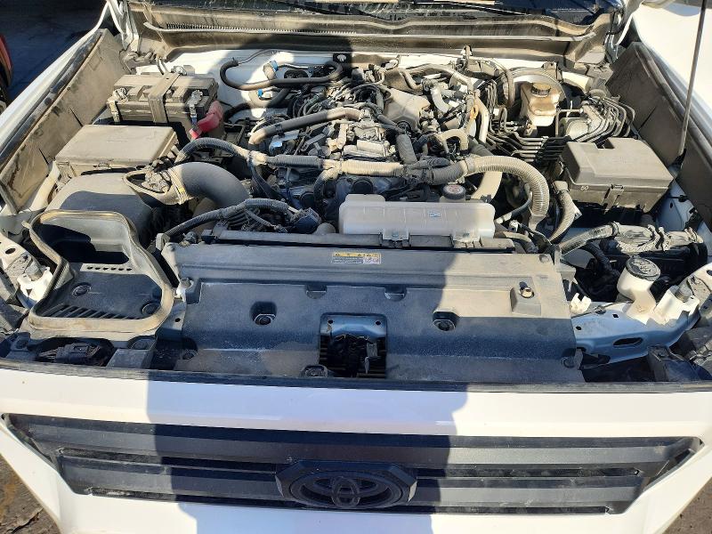 Photo 11 from auction – 2025 TOYOTA TACOMA with VIN 3TMLB5JN7SM197859