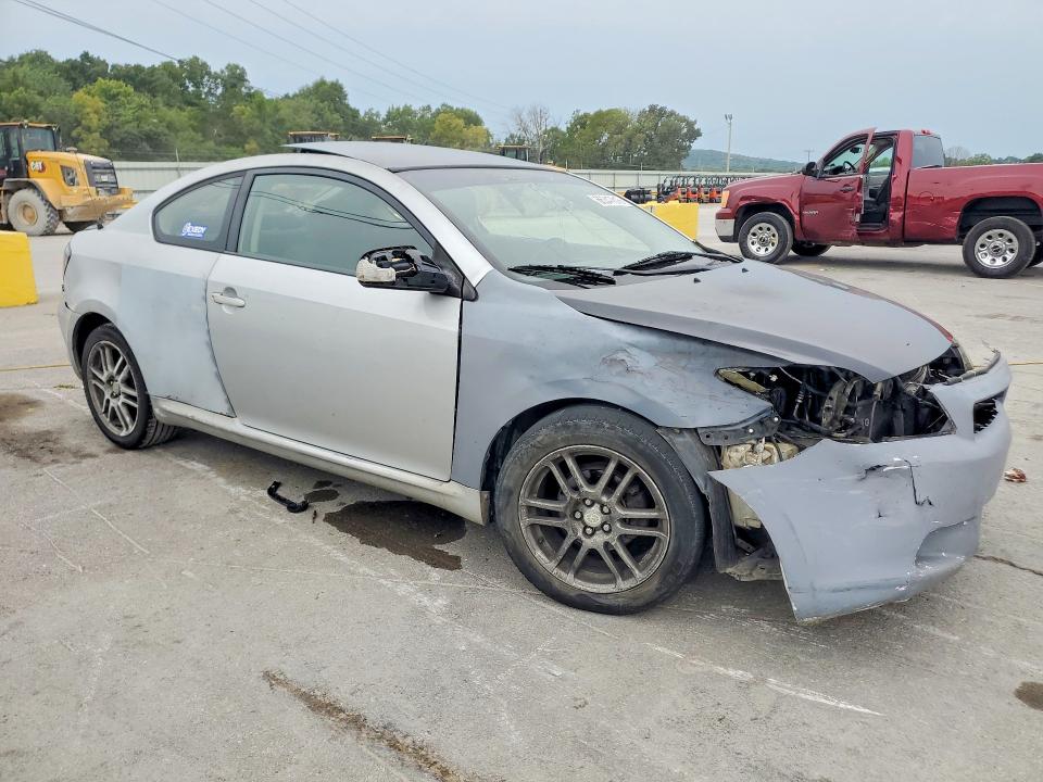 Photo 4 from auction – 2005 SCION TC with VIN JTKDE167850043790