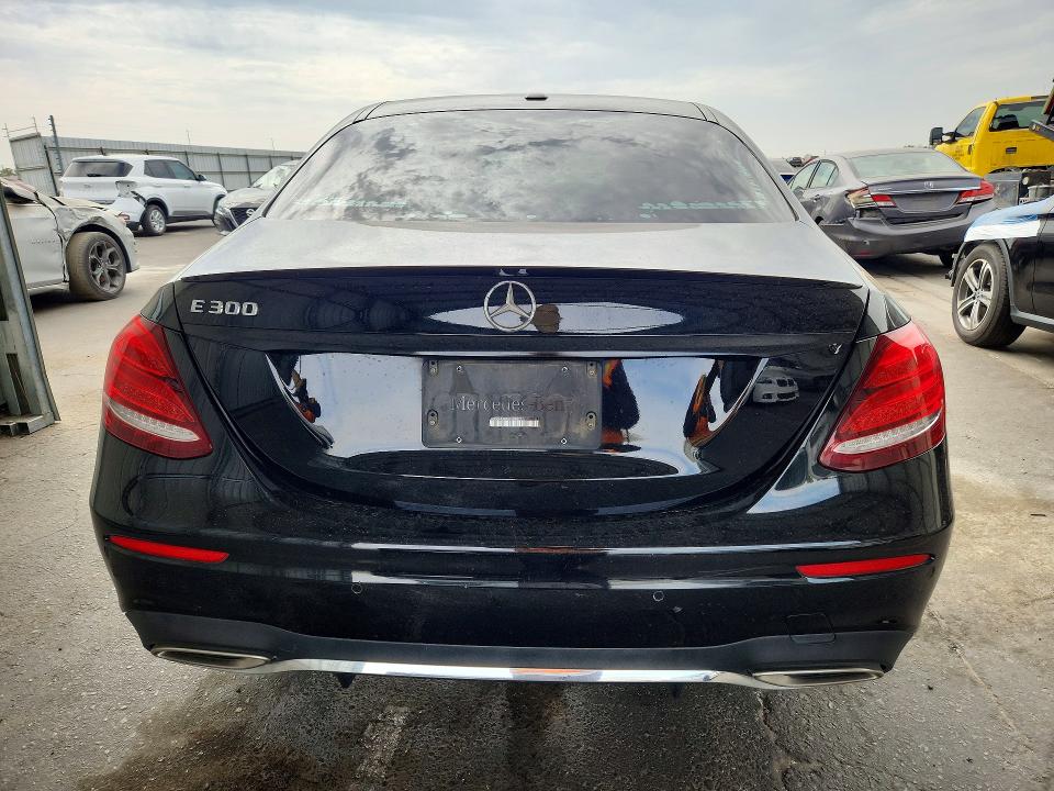 Photo 6 from auction – 2017 MERCEDES-BENZ E with VIN WDDZF4JB3HA109321