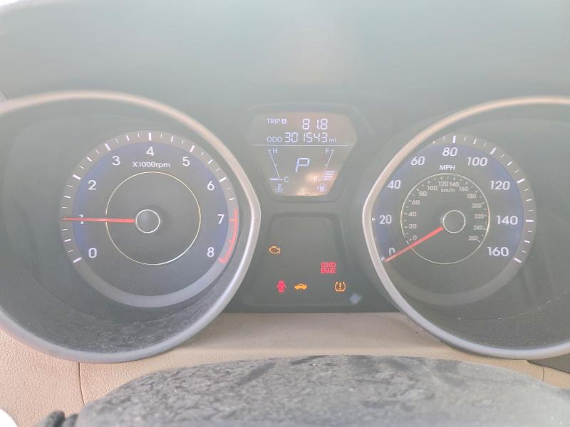 Photo 9 from auction – 2011 HYUNDAI ELANTRA with VIN KMHDH4AE8BU142664