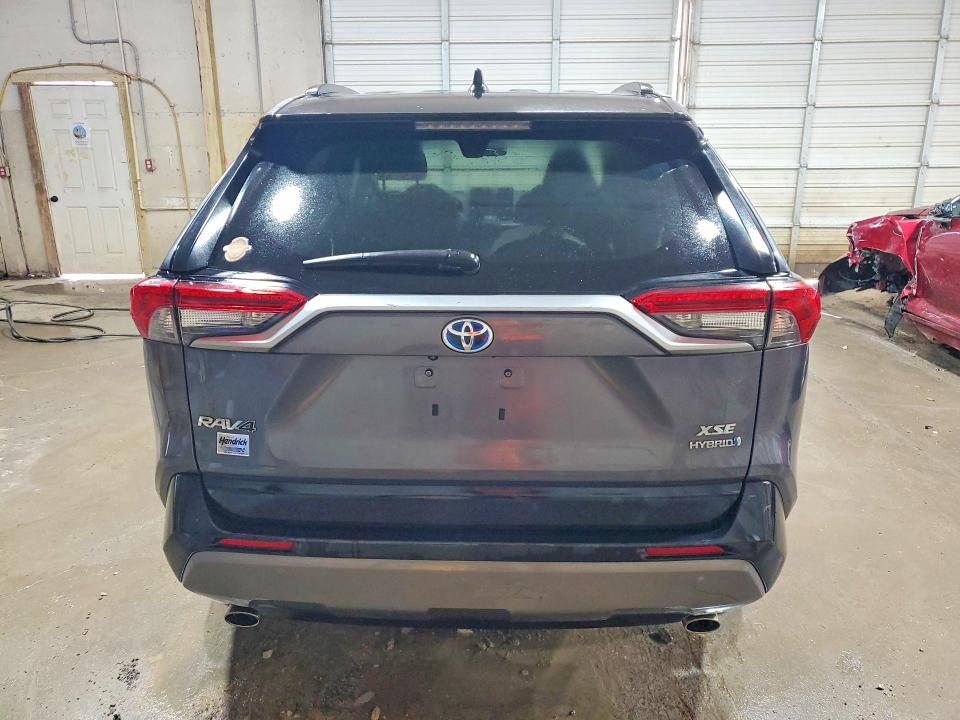 Photo 6 from auction – 2020 TOYOTA RAV4 with VIN 2T3EWRFV5LW059086