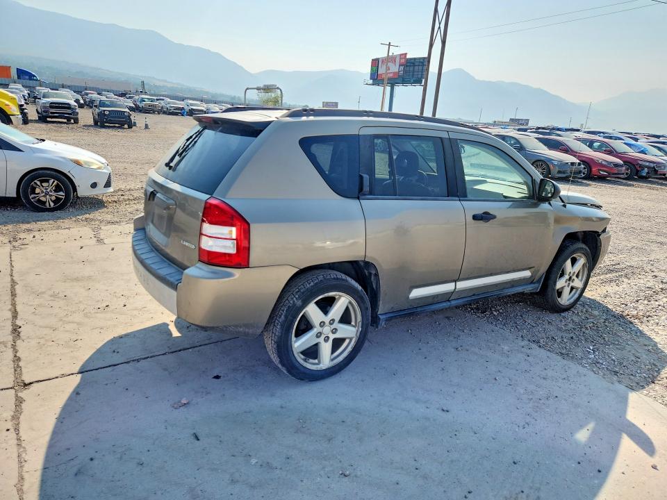 Photo 3 from auction – 2007 JEEP COMPASS with VIN 1J8FF57W37D209194