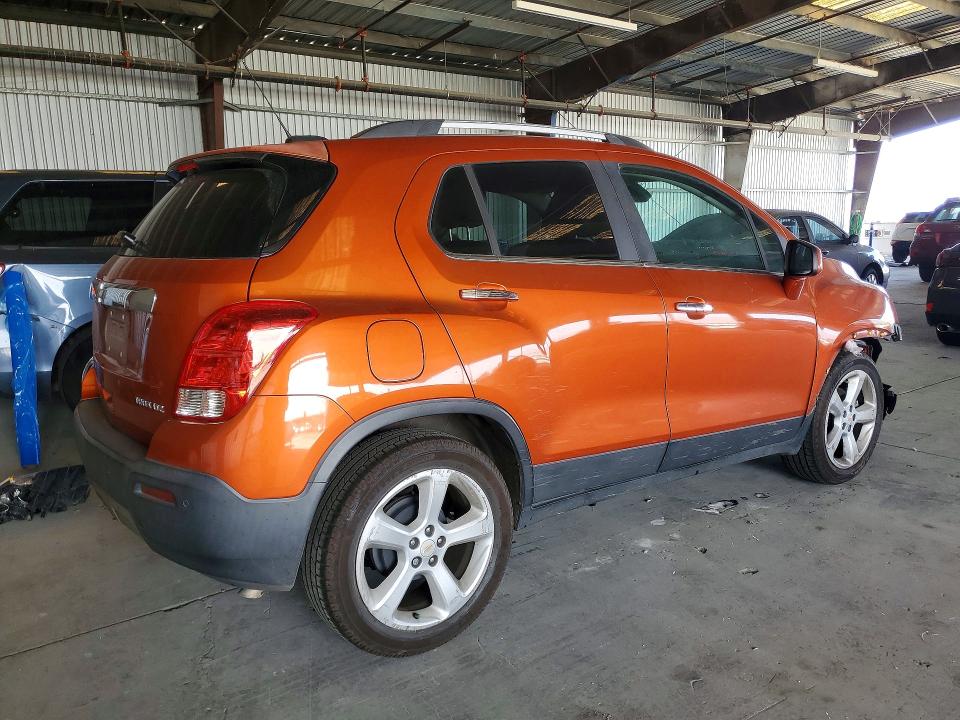 Photo 3 from auction – 2015 CHEVROLET TRAX with VIN KL7CJNSBXFB198392