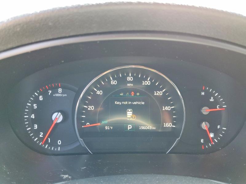 Photo 9 from auction – 2017 KIA SORENTO with VIN 5XYPH4A51HG224232
