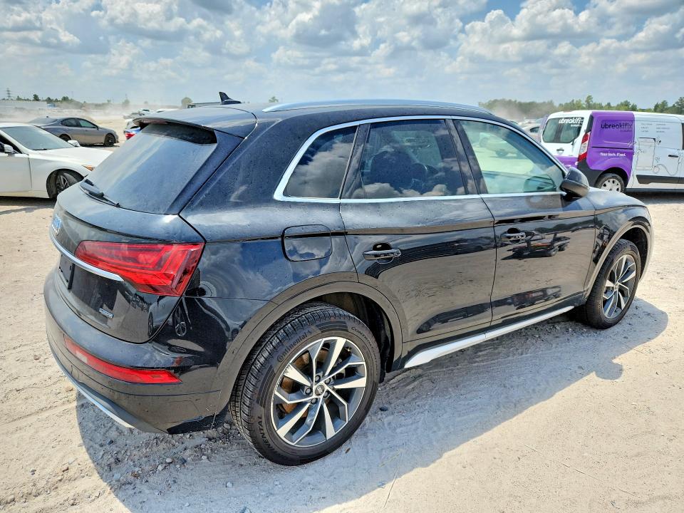 Photo 3 from auction – 2021 AUDI Q5 with VIN WA1BAAFYXM2023069