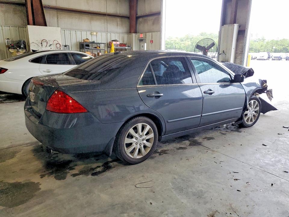 Photo 3 from auction – 2006 HONDA ACCORD with VIN 1HGCM66846A054357