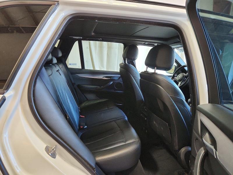 Foto 11 de la subasta – 2015 BMW X5 con VIN 5UXKR0C59F0P18501