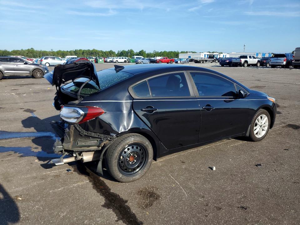 Photo 3 from auction – 2017 KIA FORTE with VIN 3KPFL4A71HE042362