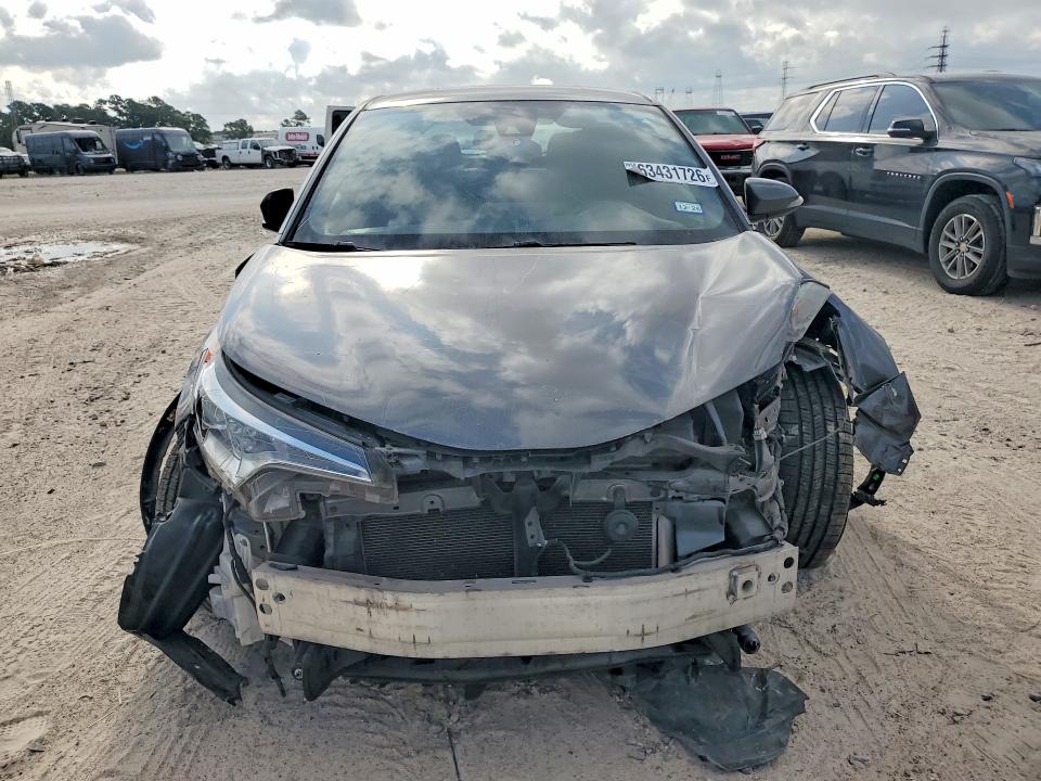 Photo 5 from auction – 2018 TOYOTA C-HR with VIN NMTKHMBX2JR033226