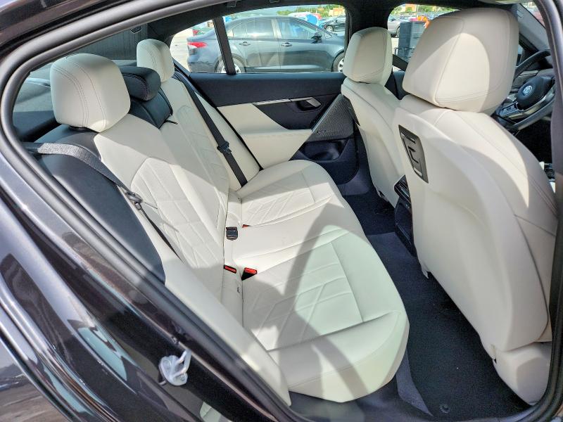 Photo 10 from auction – 2024 BMW 530 with VIN WBA43FJ04RCS78094