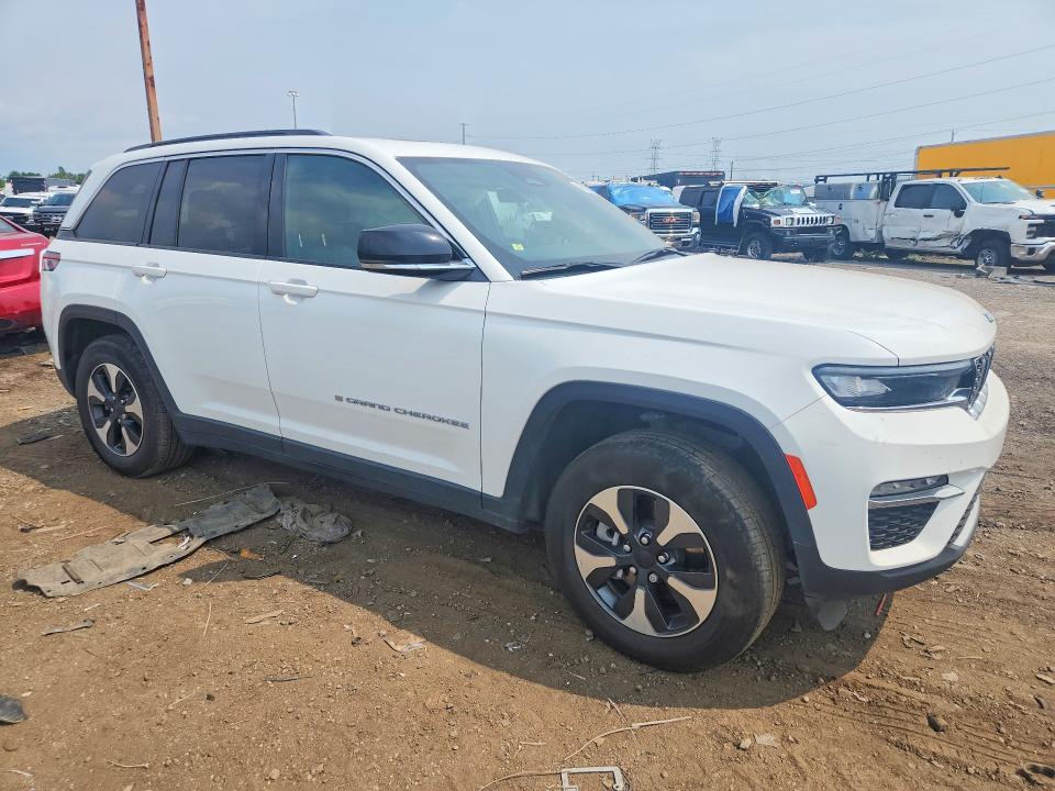 Снимка 4 от търг – 2025 JEEP GRAND CHEROKEE с VIN 1C4RJYB64S8689209