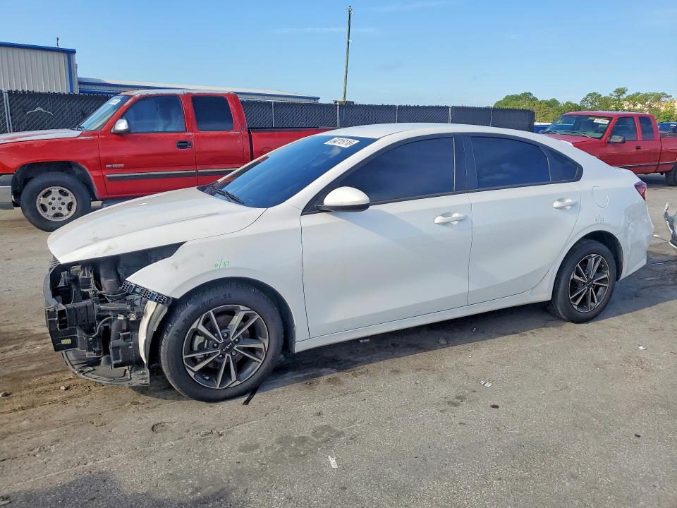 KIA FORTE 2023 with VIN 3KPF24AD6PE600648 - Photo from auction