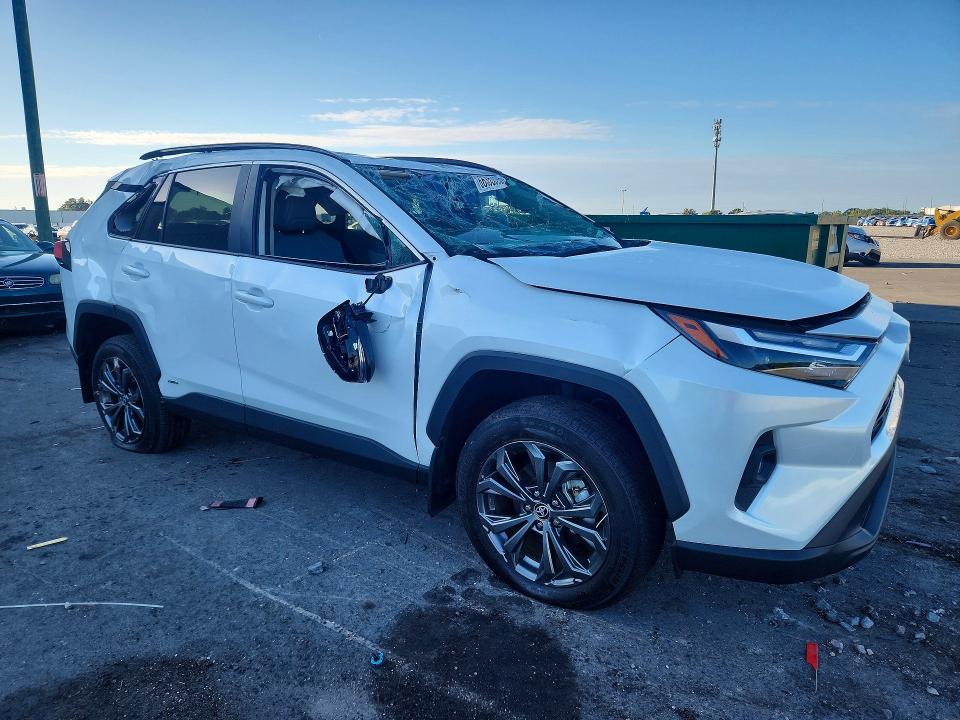 Zdjęcie 4 z aukcji – 2024 TOYOTA RAV4 z VIN 4T3B6RFV1RU162050