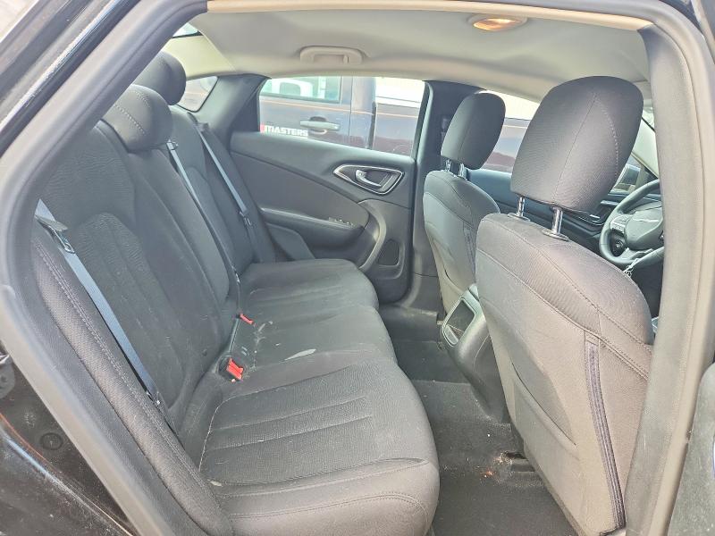 Photo 10 from auction – 2015 CHRYSLER 200 with VIN 1C3CCCAB1FN730179