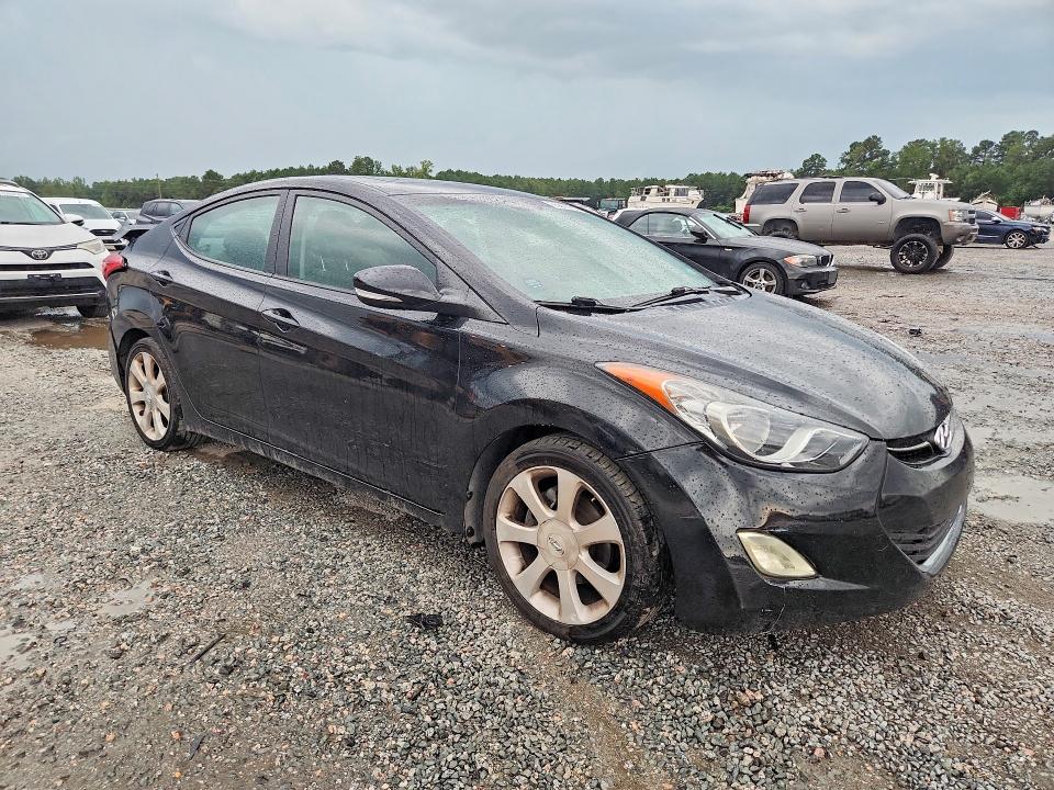 Photo 4 from auction – 2012 HYUNDAI ELANTRA with VIN 5NPDH4AE7CH151467