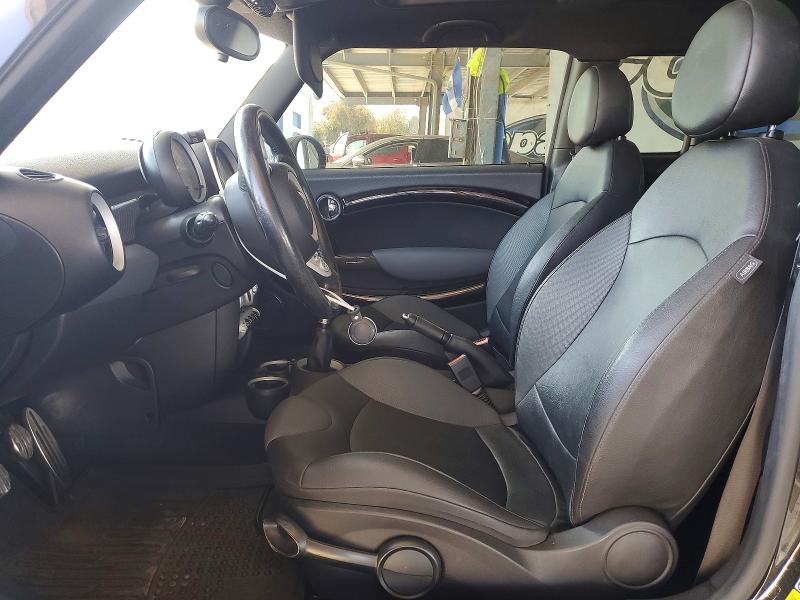 Photo 7 from auction – 2010 MINI COOPER with VIN WMWMM9C50ATL04315