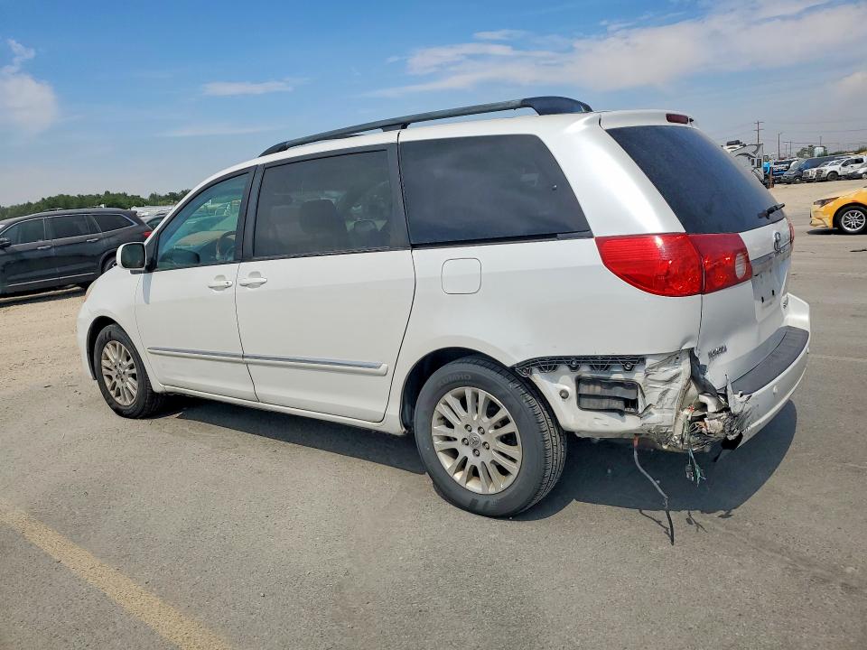 Photo 2 from auction – 2007 TOYOTA SIENNA with VIN 5TDZK22C67S056729