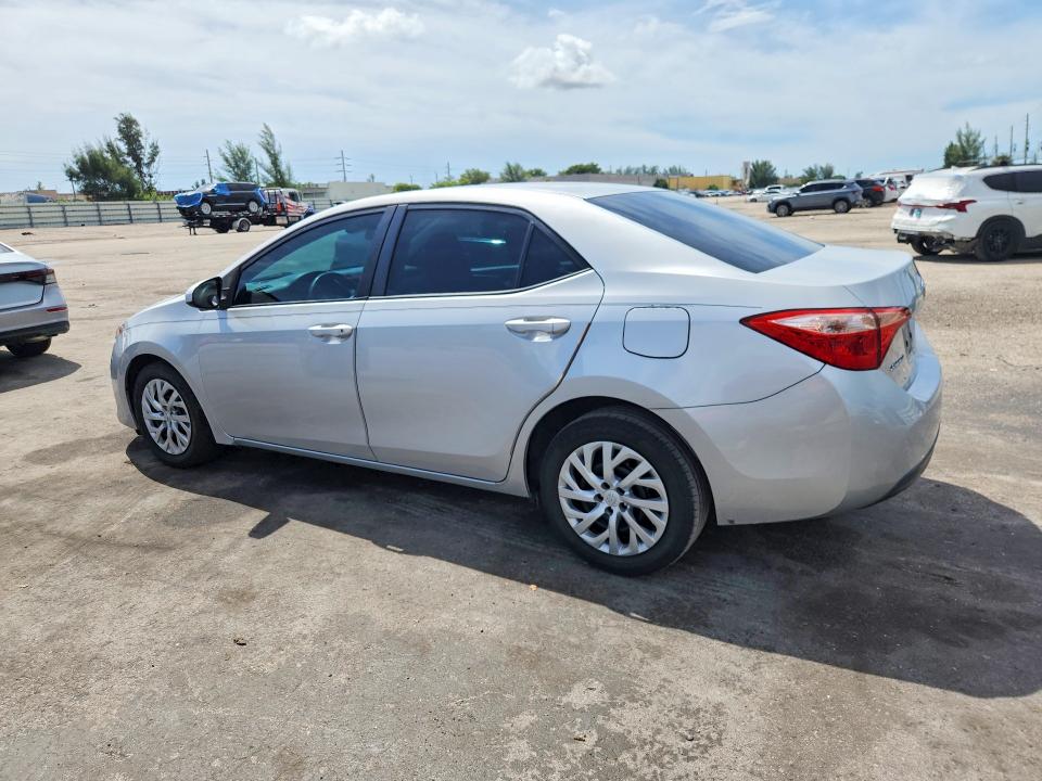 صورة رقم 2 من المزاد - 2017 TOYOTA COROLLA مع VIN 5YFBURHE9HP695548