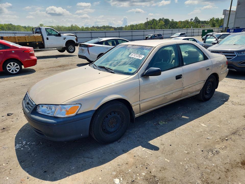 TOYOTA CAMRY 2001 with VIN 4T1BG22K21U077490 - Photo from auction