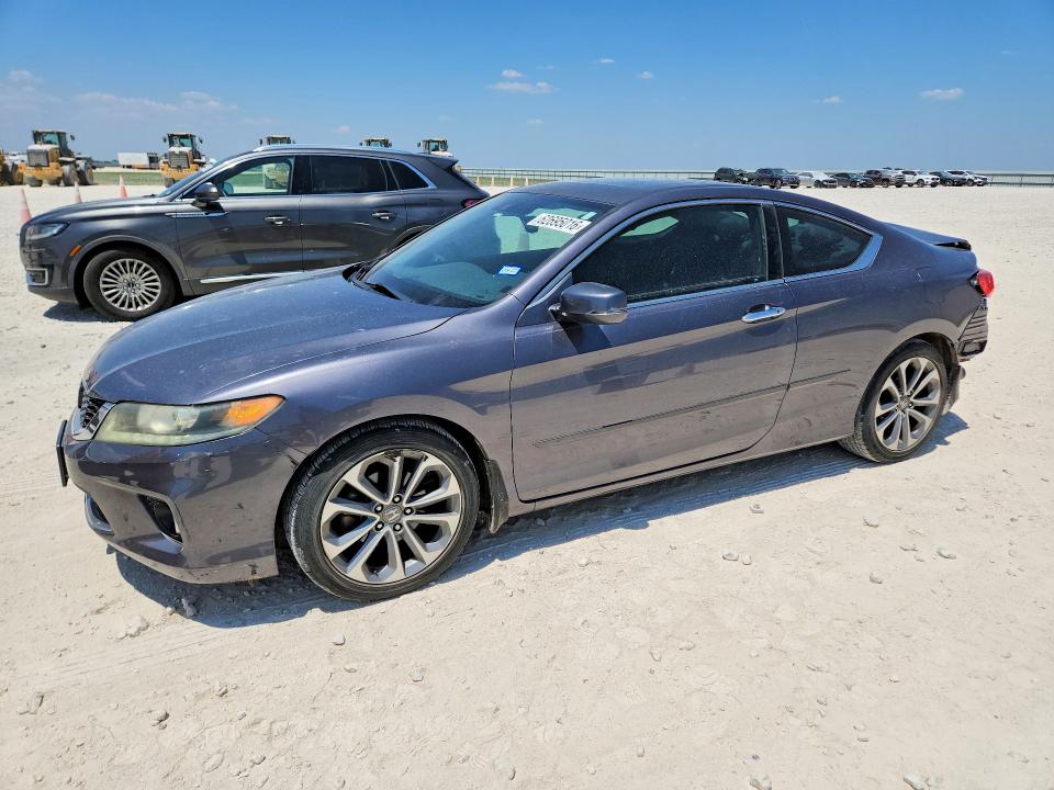 HONDA ACCORD 2015 with VIN 1HGCT2B82FA004445 - Photo from auction