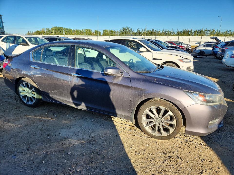 Photo 4 from auction – 2014 HONDA ACCORD with VIN 1HGCR2F50EA805923