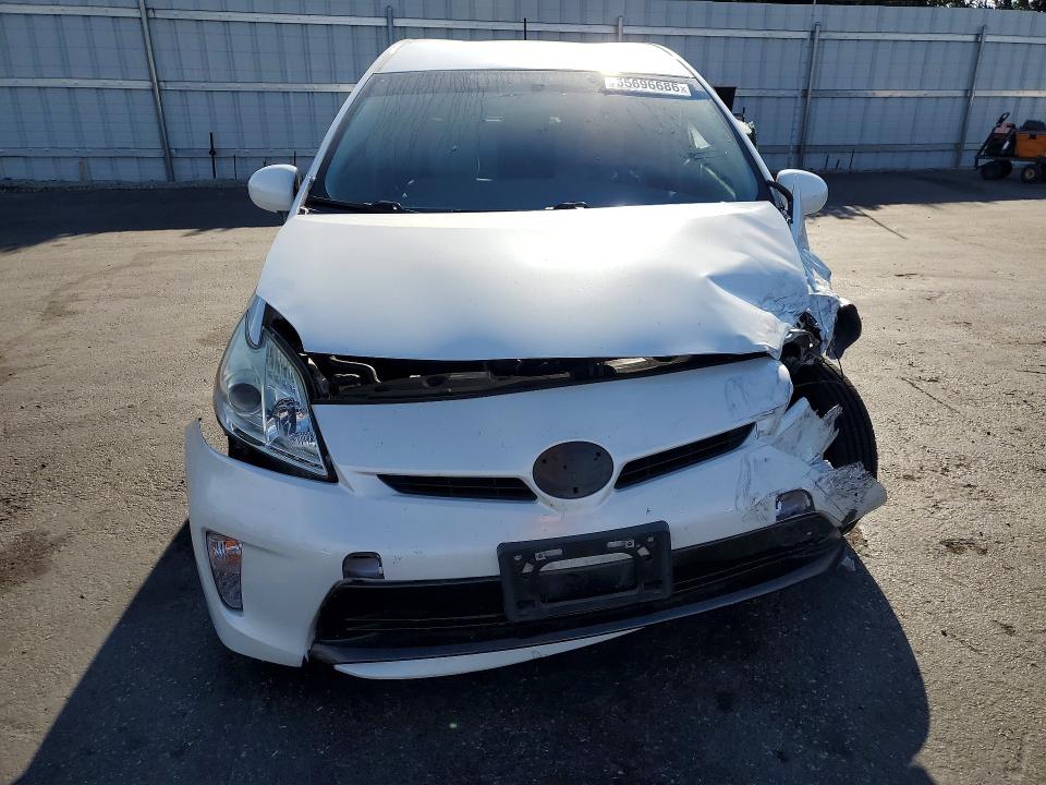 Photo 5 from auction – 2015 TOYOTA PRIUS with VIN JTDKN3DU6F0456487