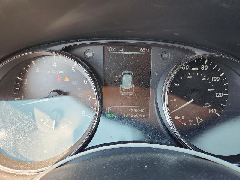 Photo 9 from auction – 2017 NISSAN ROGUE with VIN JN8AT2MV8HW284990