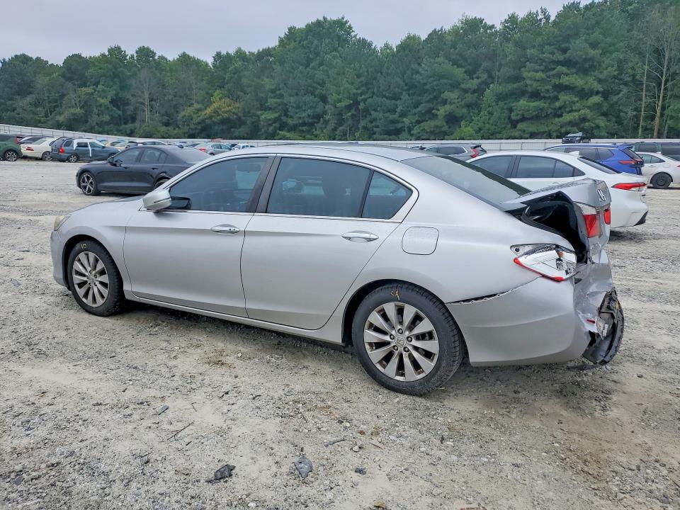 Photo 2 from auction – 2015 HONDA ACCORD with VIN 1HGCR2F73FA031167