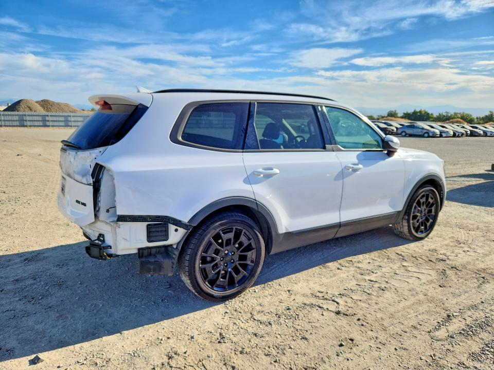 Снимка 3 от търг – 2021 KIA TELLURIDE с VIN 5XYP3DHC3MG178805