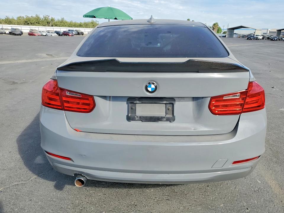 Photo 6 from auction – 2014 BMW 328 with VIN WBA3D3C5XEK154850