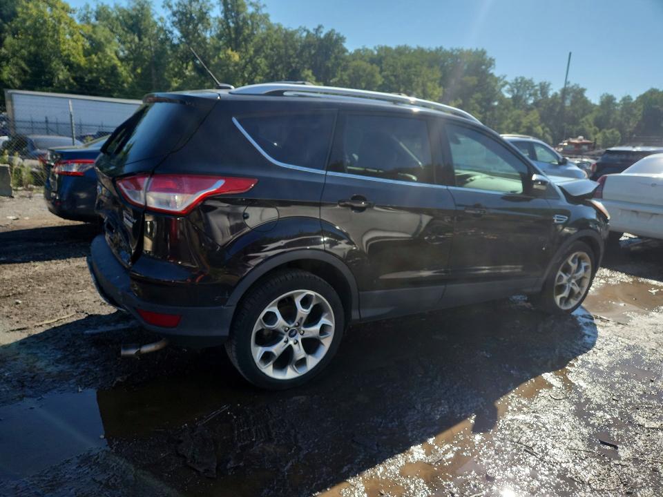 Photo 3 from auction – 2013 FORD ESCAPE with VIN 1FMCU0J98DUB43562