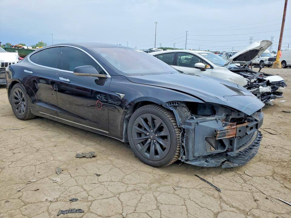 Photo 4 from auction – 2017 TESLA MODEL S with VIN 5YJSA1E20HF233010