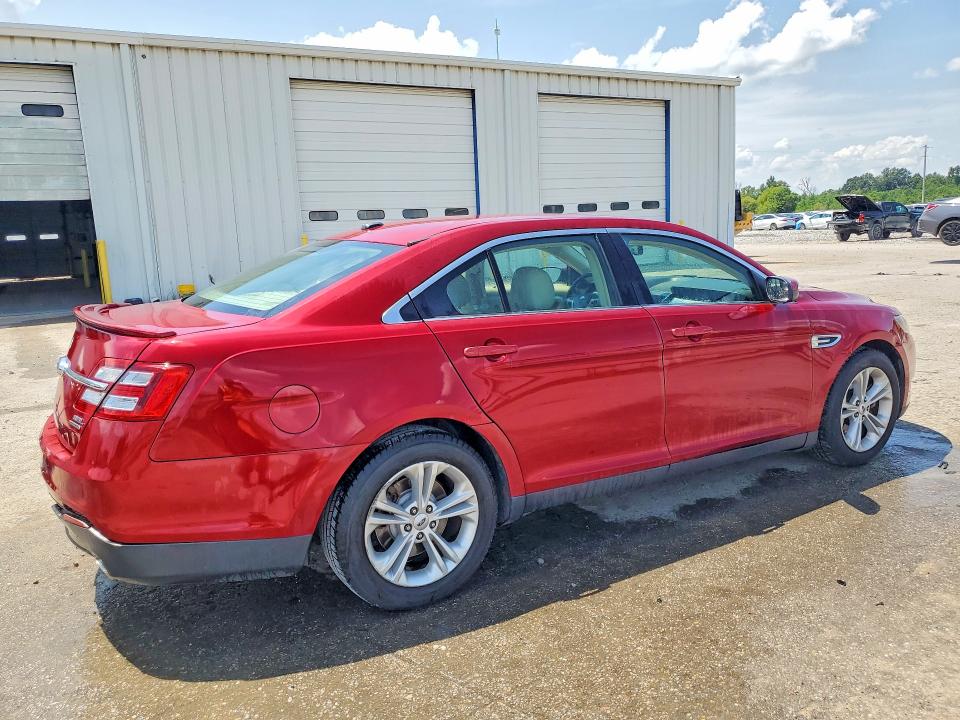 Photo 3 from auction – 2016 FORD TAURUS with VIN 1FAHP2E84GG149818