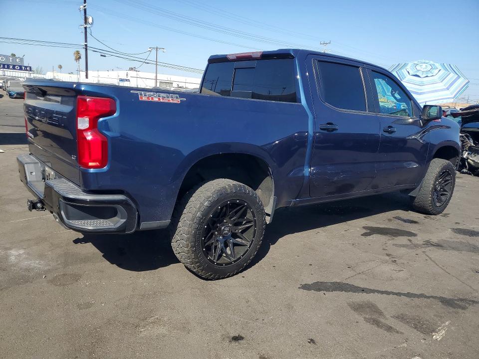Снимка 3 от търг – 2021 CHEVROLET SILVERADO с VIN 3GCPYFED2MG109941