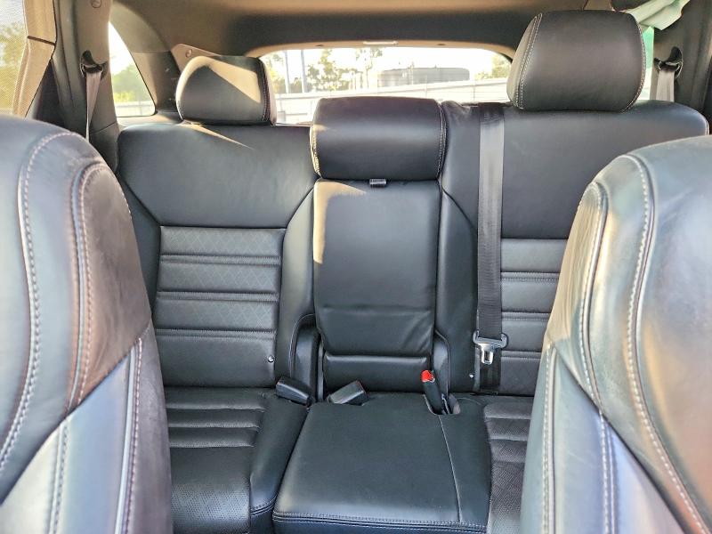 Photo 10 from auction – 2018 KIA SORENTO with VIN 5XYPKDA5XJG363993