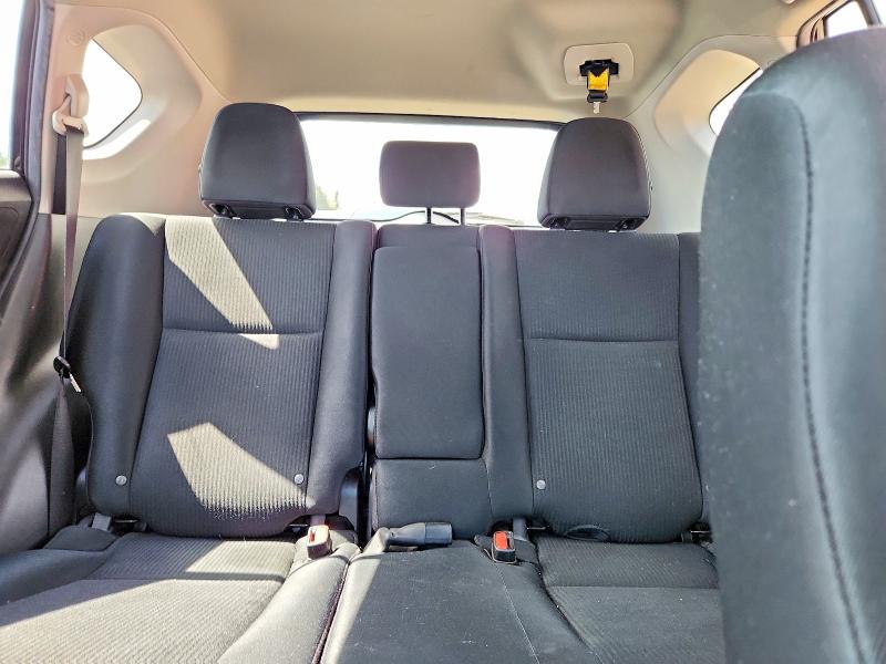 Photo 10 from auction – 2018 TOYOTA RAV4 with VIN 2T3BFREV6JW790479