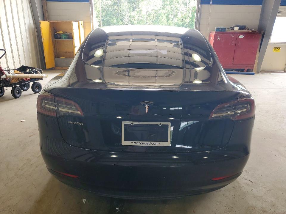 Zdjęcie 6 z aukcji – 2018 TESLA MODEL 3 z VIN 5YJ3E1EA3JF152699