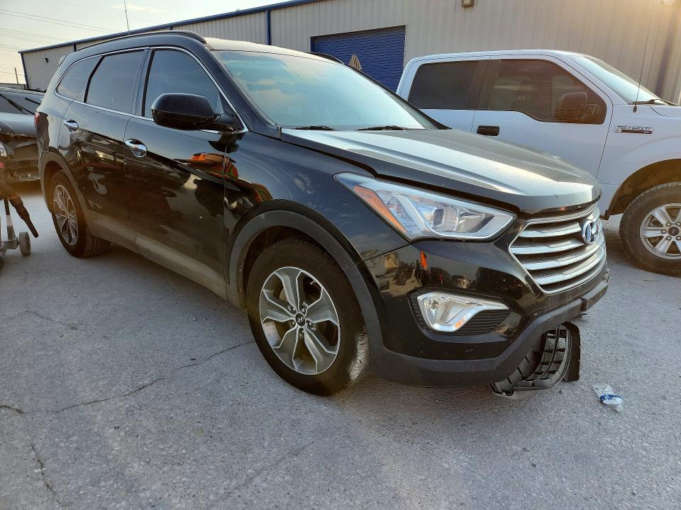 Photo 4 from auction – 2016 HYUNDAI SANTA FE with VIN KM8SM4HF4GU148714