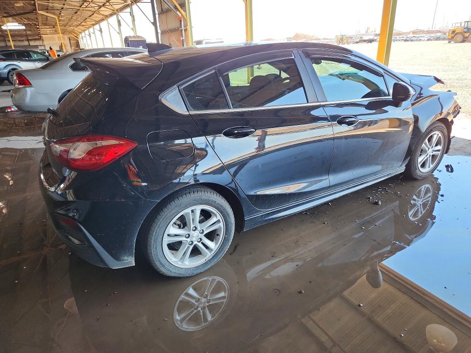 Photo 3 from auction – 2017 CHEVROLET CRUZE with VIN 3G1BE6SM2HS584394